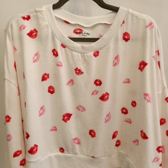 Gilly Hicks Crop Sweater - Like New Condition - Picture 1 of 4